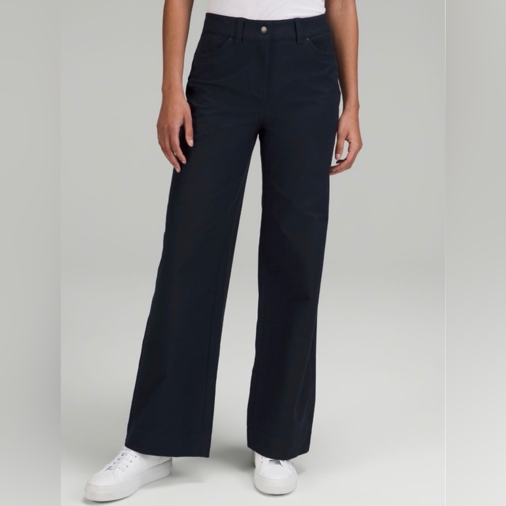 Lululemon Black City Sleek 5 Pocket Wide-Leg Pants Size 28